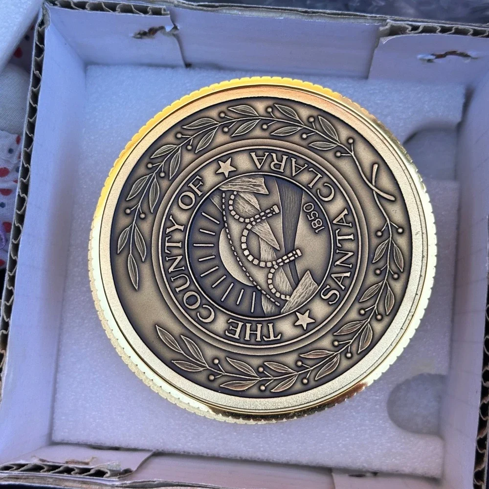 Vintage Olympic Santa Clara County United States Twenty-Dollar Coin Quartz Clock